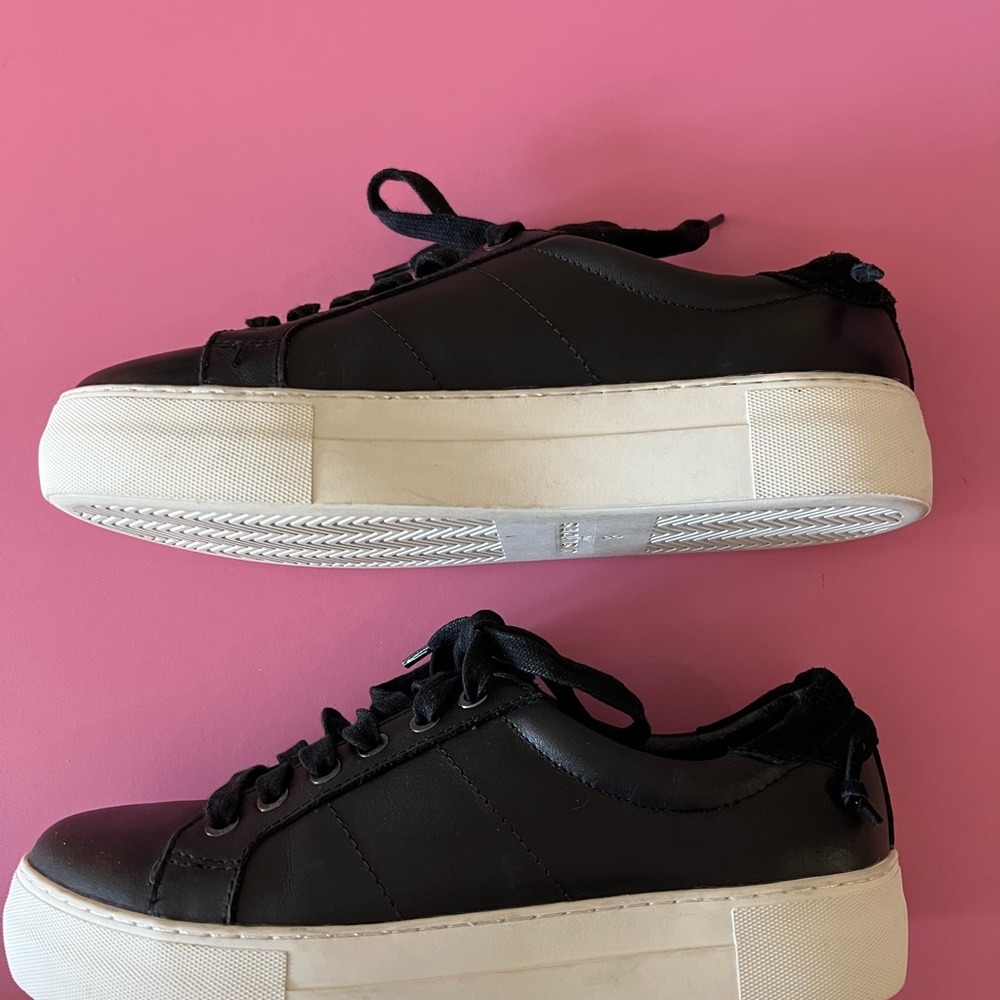 Jslides ! Size 8 Never Worn! Price Drop - image 6